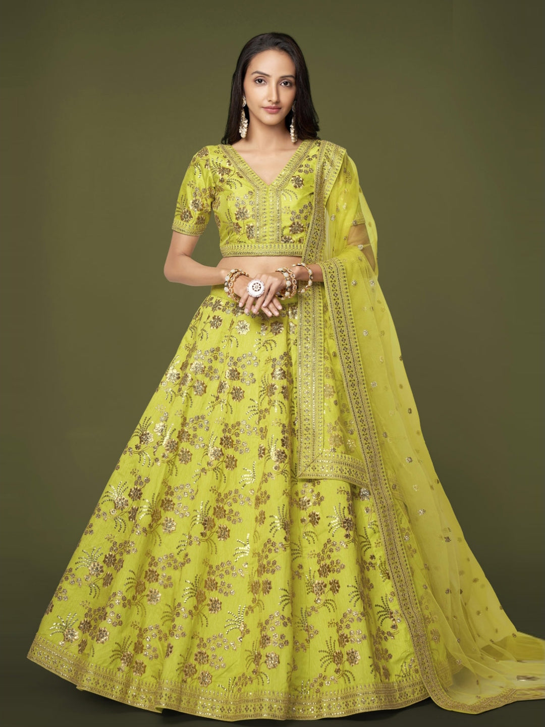 Banarasi Silk brocade Lehenga-Choli. | Indian designer wear, Indian  outfits, Indian designer outfits
